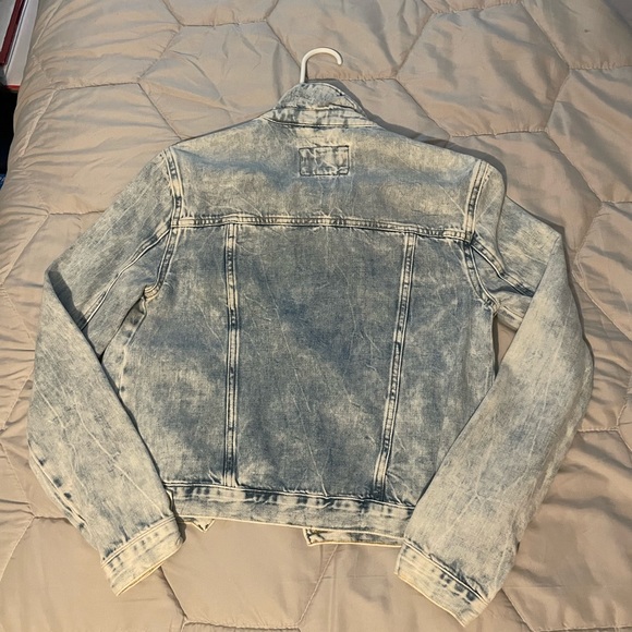 Forever 21 Denim Jacket - Picture 2 of 3